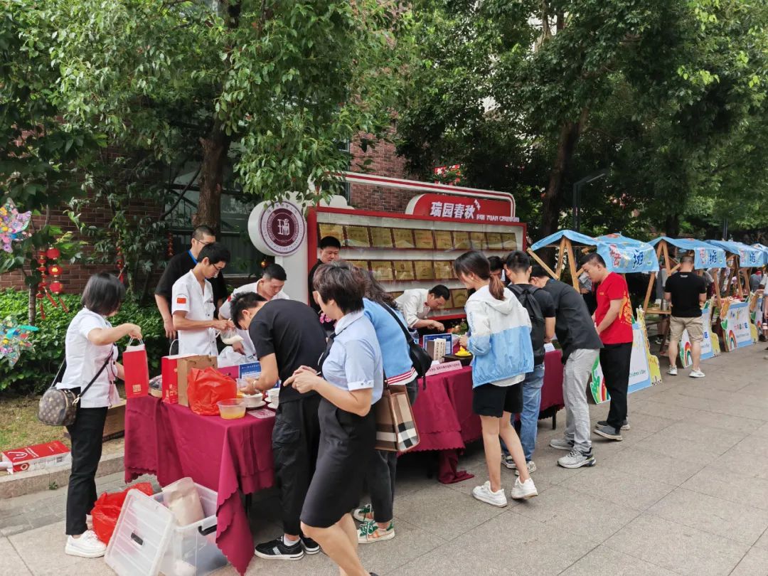 福清市餐饮服务行业协会举办“欢度六一 闽菜飘香 融情瑞亭”校园美食展